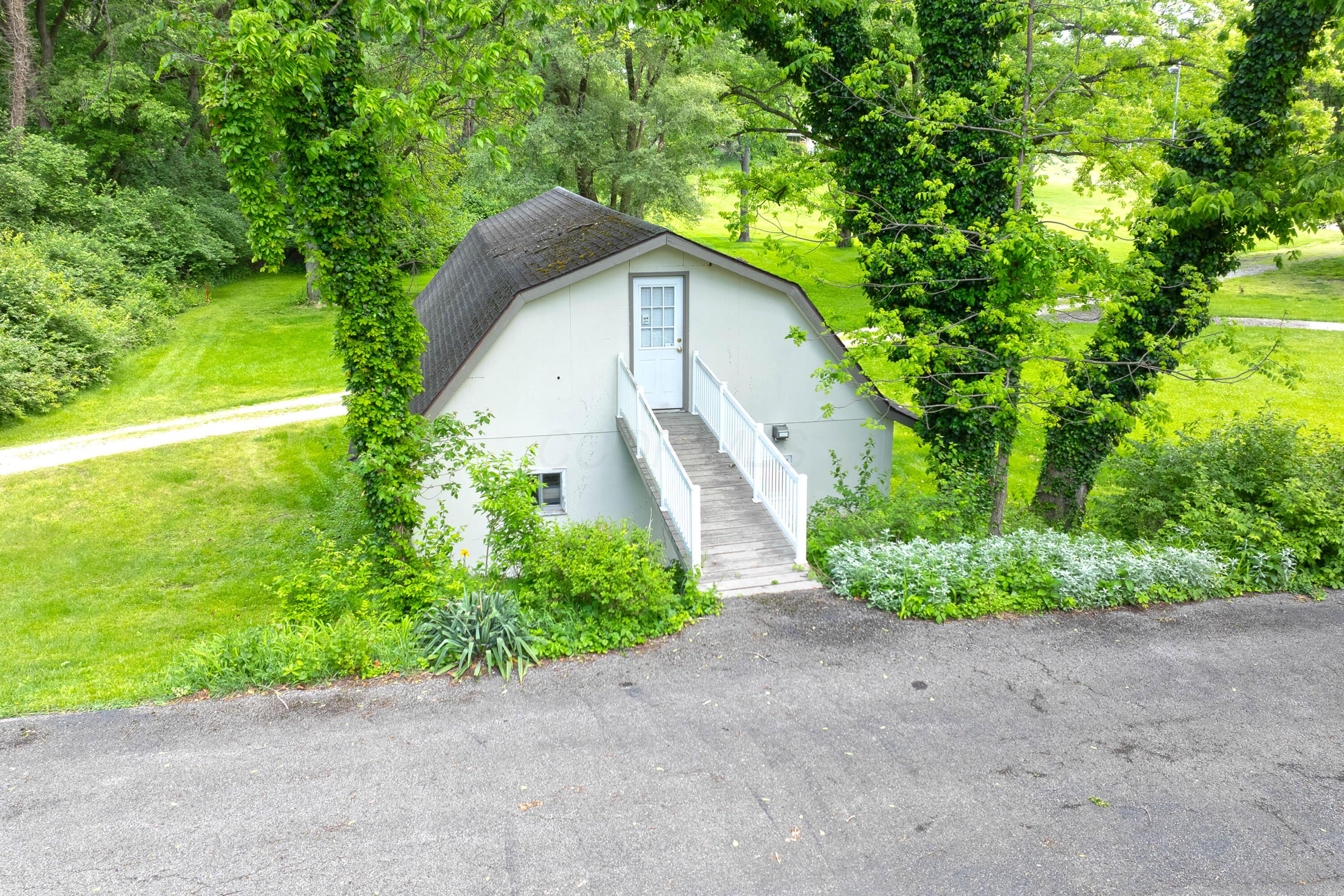 4356 Dublin Road Columbus, OH 43221 - Photo 64 of 77