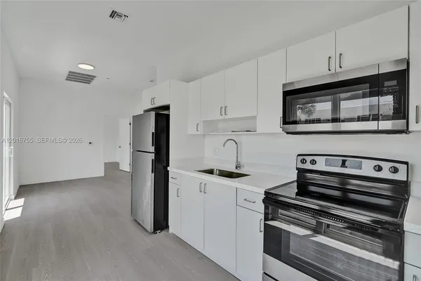 $2,495 | 1567 Northwest 1st Street, Unit 8, Miami, FL 33125