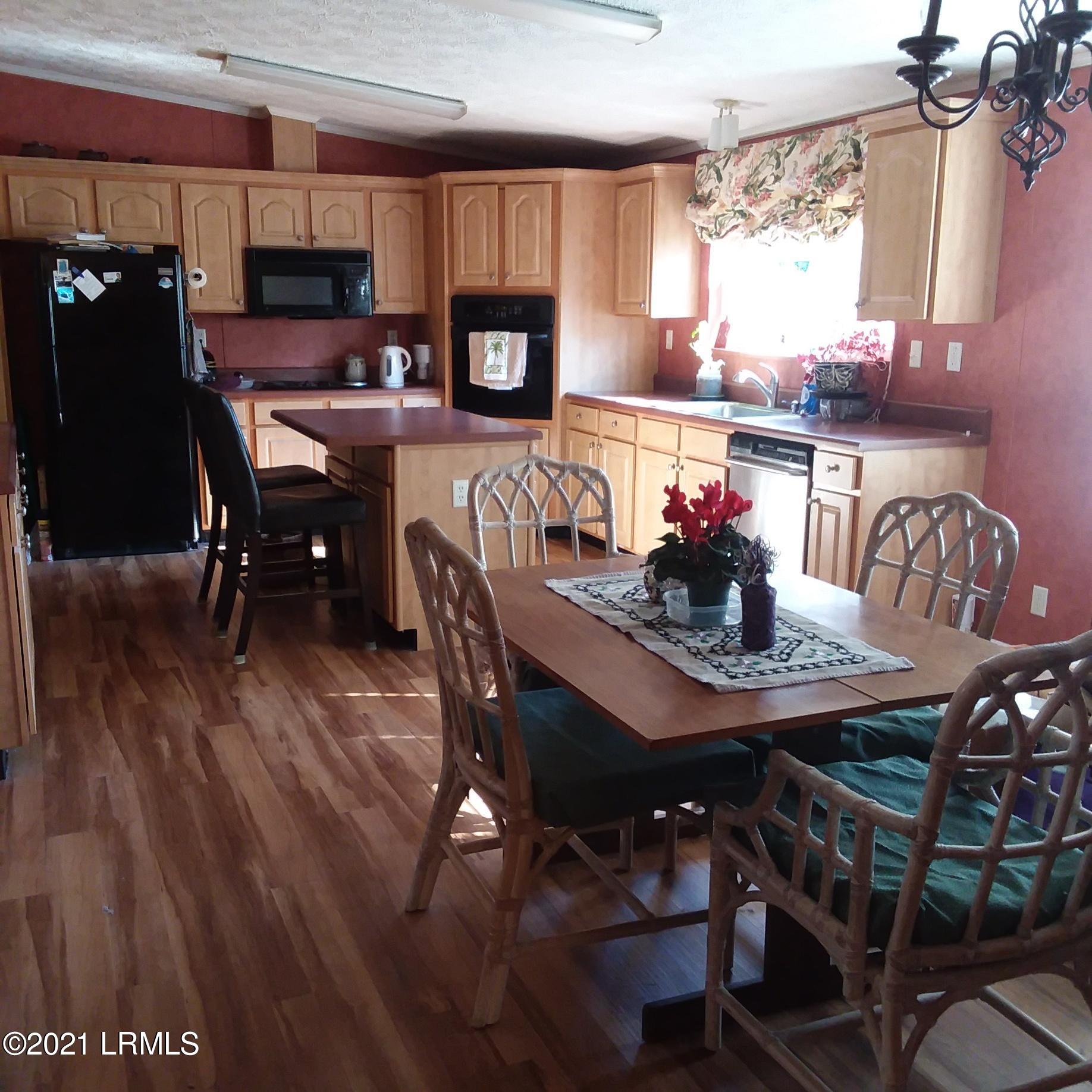 312 Tom Fripp Road St. Helena Island, SC 29920 - Photo 4 of 19 Tom 6