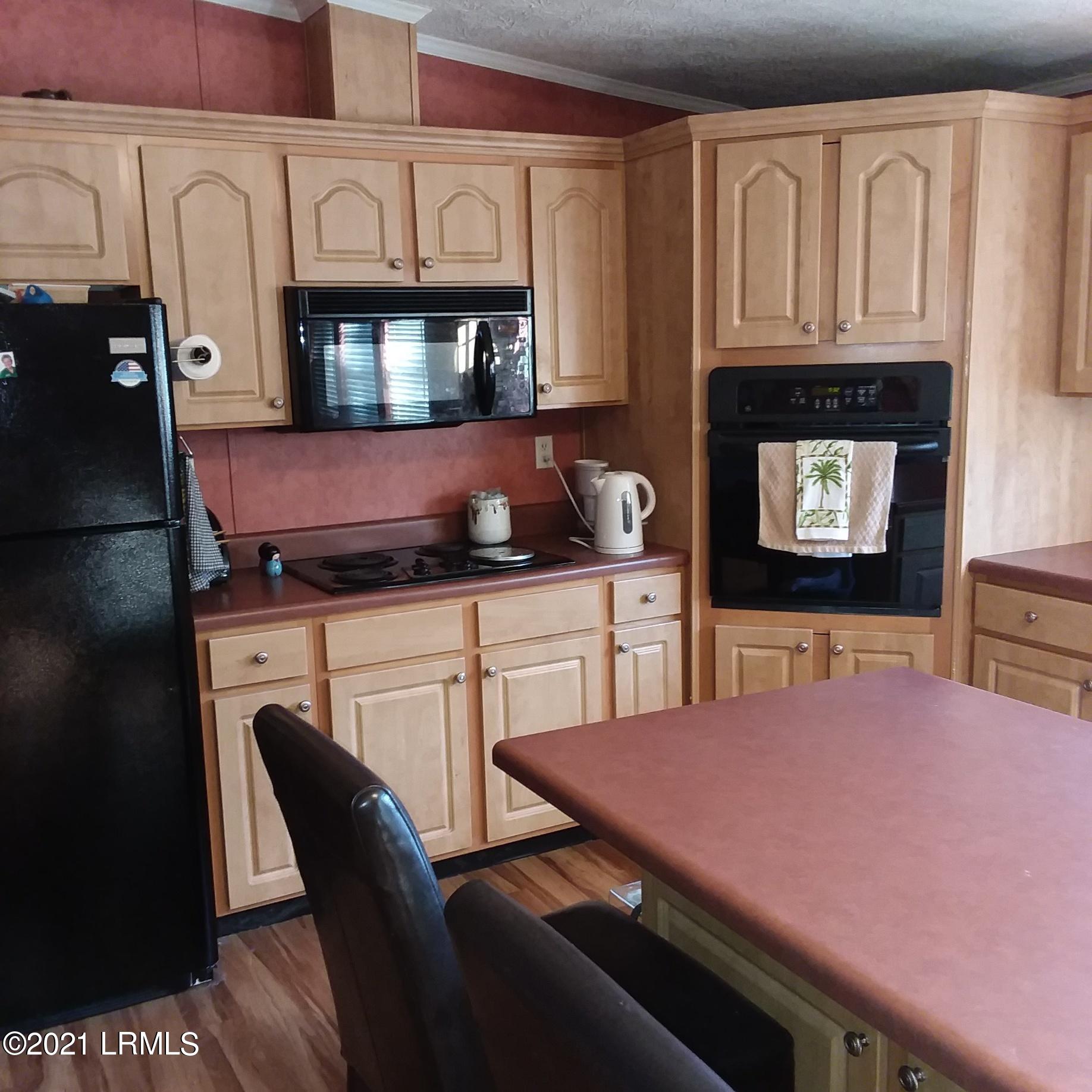 312 Tom Fripp Road St. Helena Island, SC 29920 - Photo 6 of 19 Tom 8