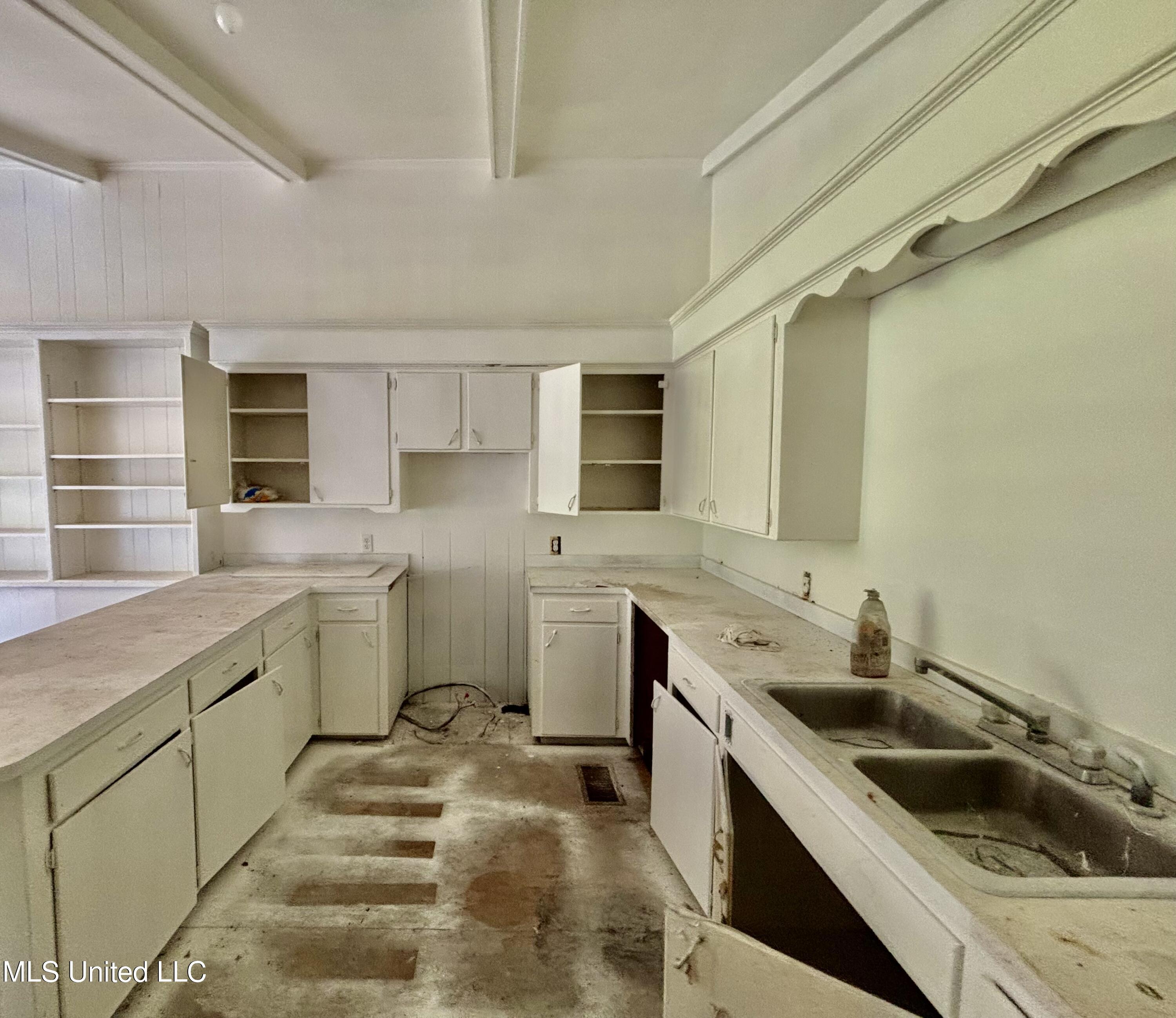 812 Union Street Gloster, MS 39638 - Photo 10 of 16 IMG_8398