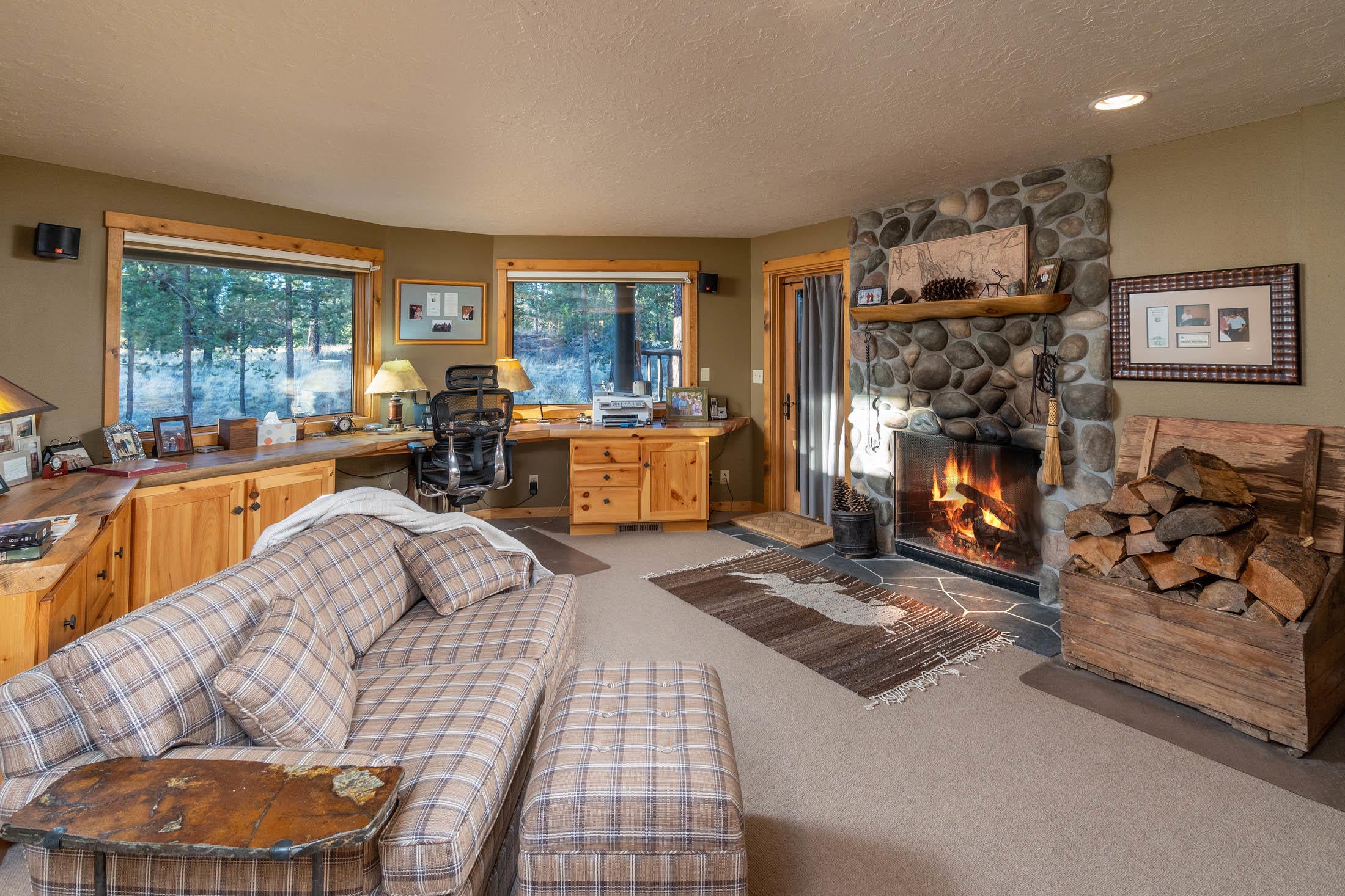 27 Oregon Loop Sunriver, OR 97707 - Photo 4 of 32 27 Oregon Loop_0009 copy