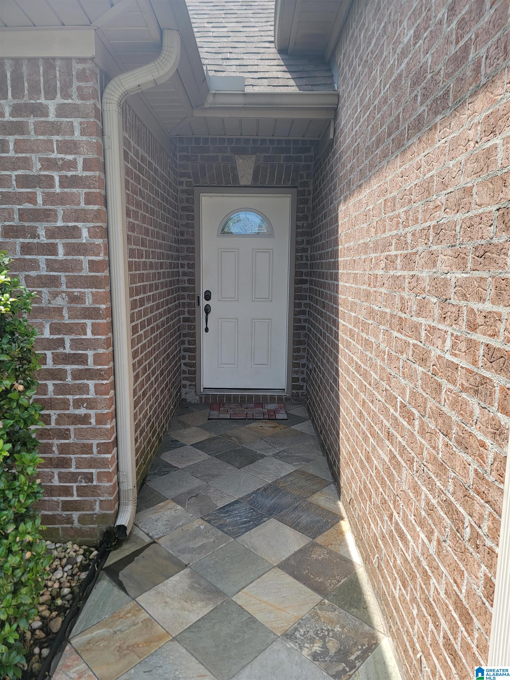 154 Falling Waters Lane Alabaster, AL 35114 - Photo 5 of 41