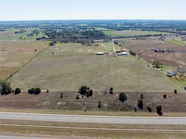 $734,900 | 5135 Highway 90, Schulenburg, TX 78956