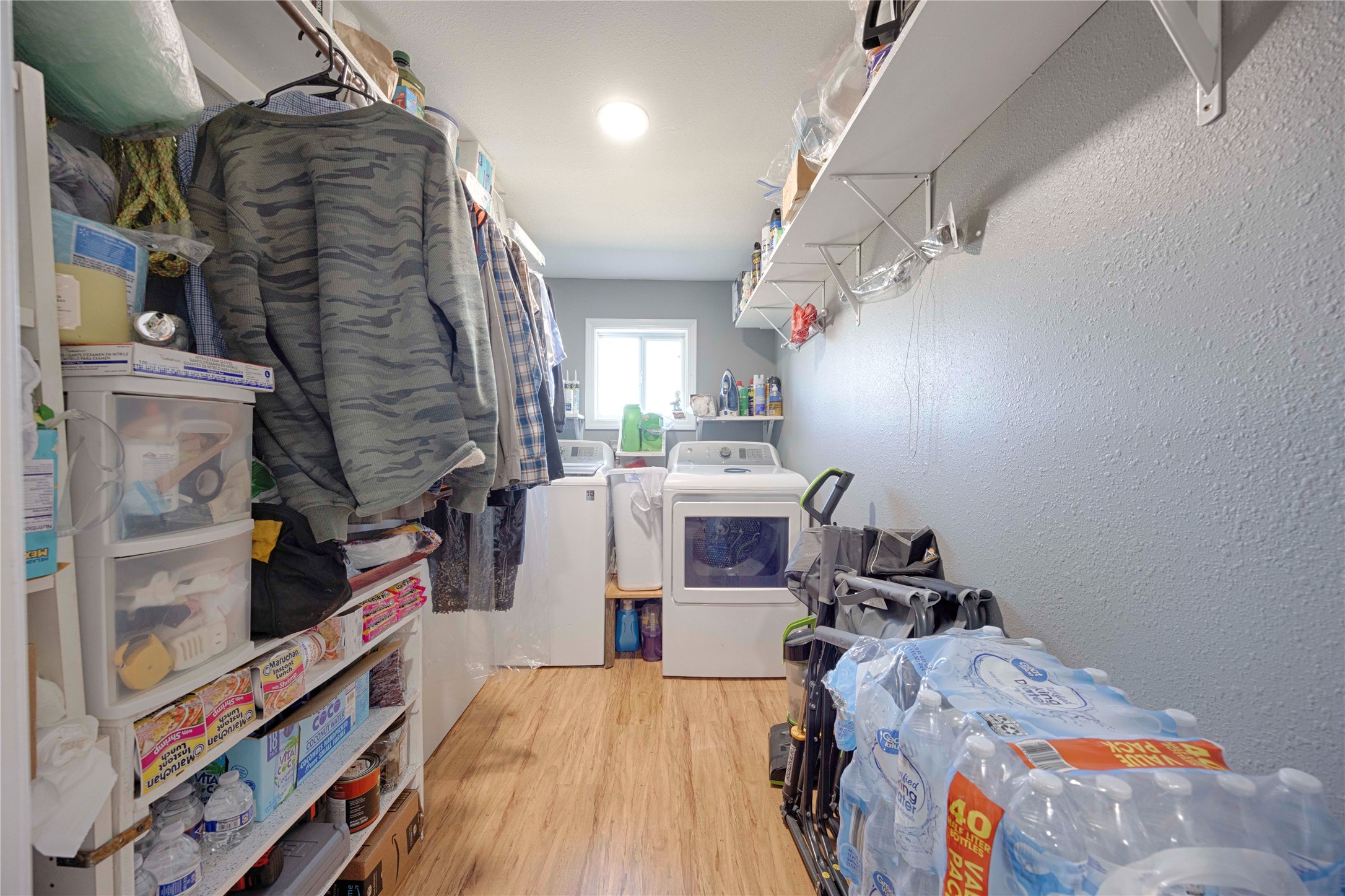 5135 Highway 90 Schulenburg, TX 78956 - Photo 21 of 32 a bed room with a bed and a tv