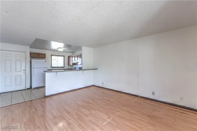 $1,300 | 5404 South Swenson Street, Unit 34, Las Vegas, NV 89119