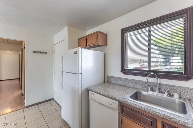 $1,300 | 5404 South Swenson Street, Unit 34, Las Vegas, NV 89119