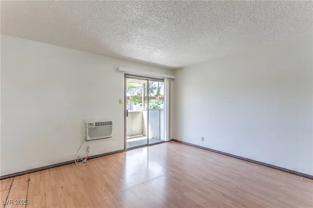 $1,300 | 5404 South Swenson Street, Unit 34, Las Vegas, NV 89119
