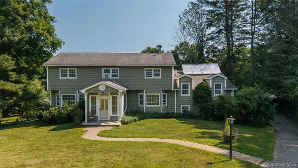 $999,999 | 9 Lois Lane, Katonah, NY 10536
