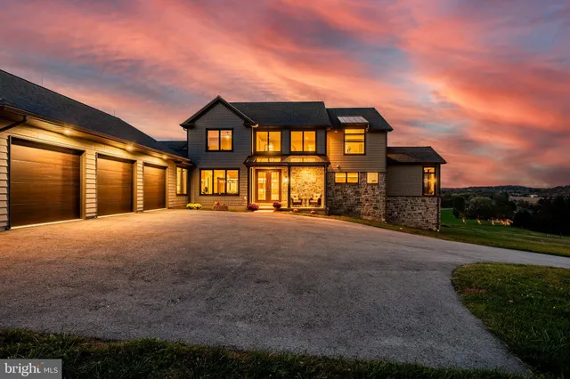 $2,999,000 | 45 Wyndemere Lake Drive, Chester Springs, PA 19425