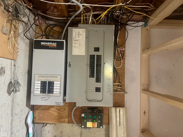 $359,900 | 211 Hancock Road, Pittsfield, MA 01201