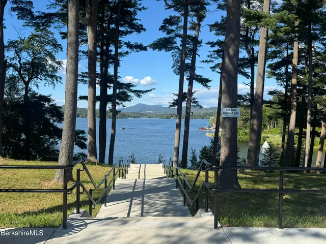 $359,900 | 211 Hancock Road, Pittsfield, MA 01201