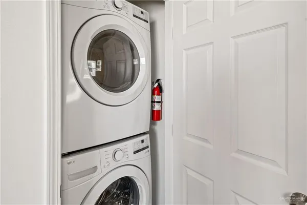 $1,250 | 2108 East San Andrea Street, Unit 34, Edinburg, TX 78542