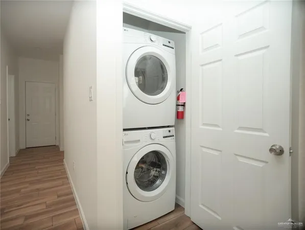 $1,250 | 2108 East San Andrea Street, Unit 34, Edinburg, TX 78542