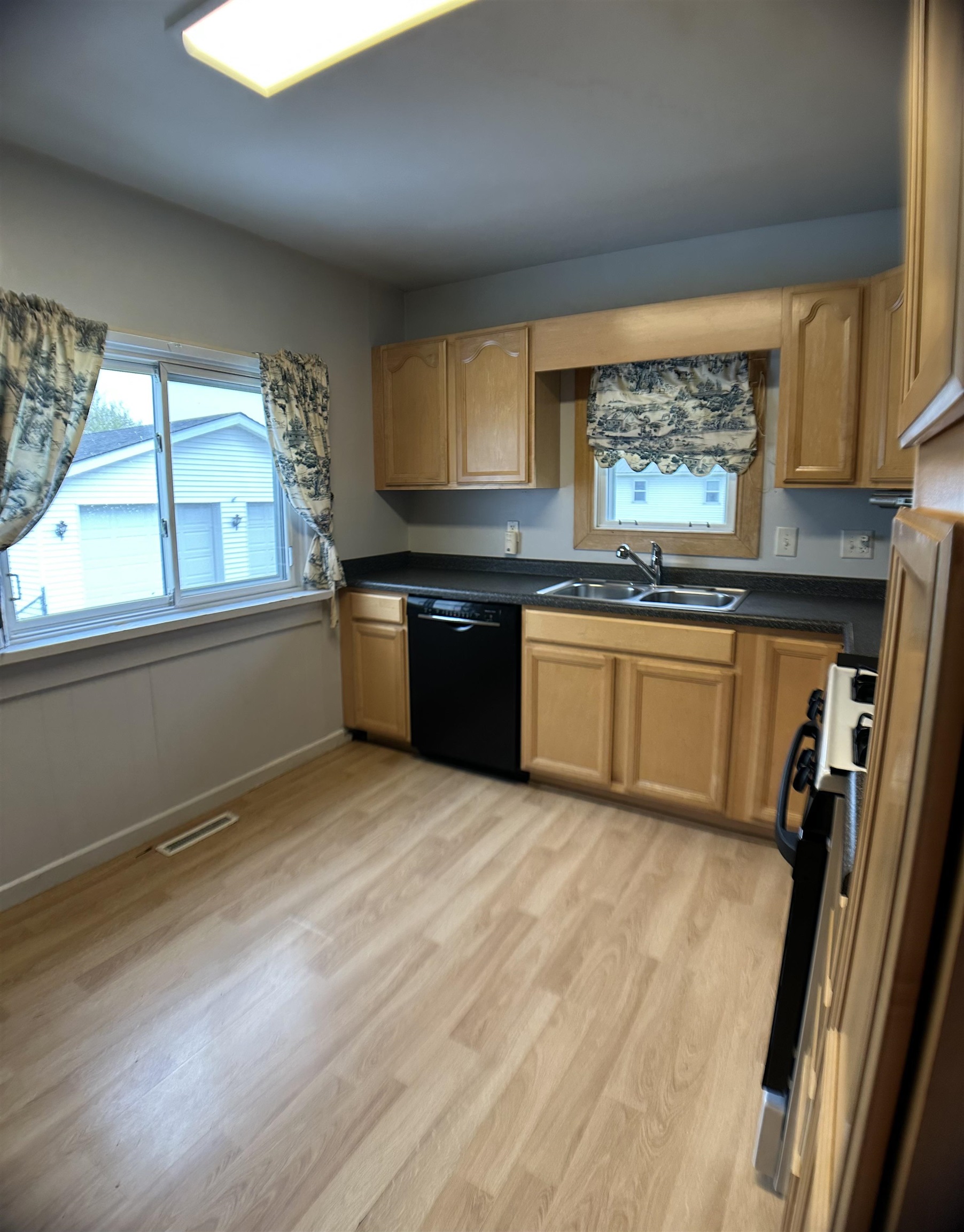2446 West German Road Bay City, MI 48708 - Photo 8 of 15