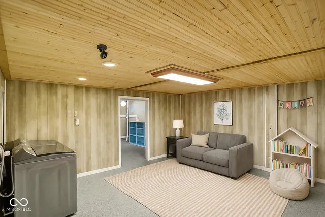 $329,900 | 227 Narcissus Drive, Indianapolis, IN 46227