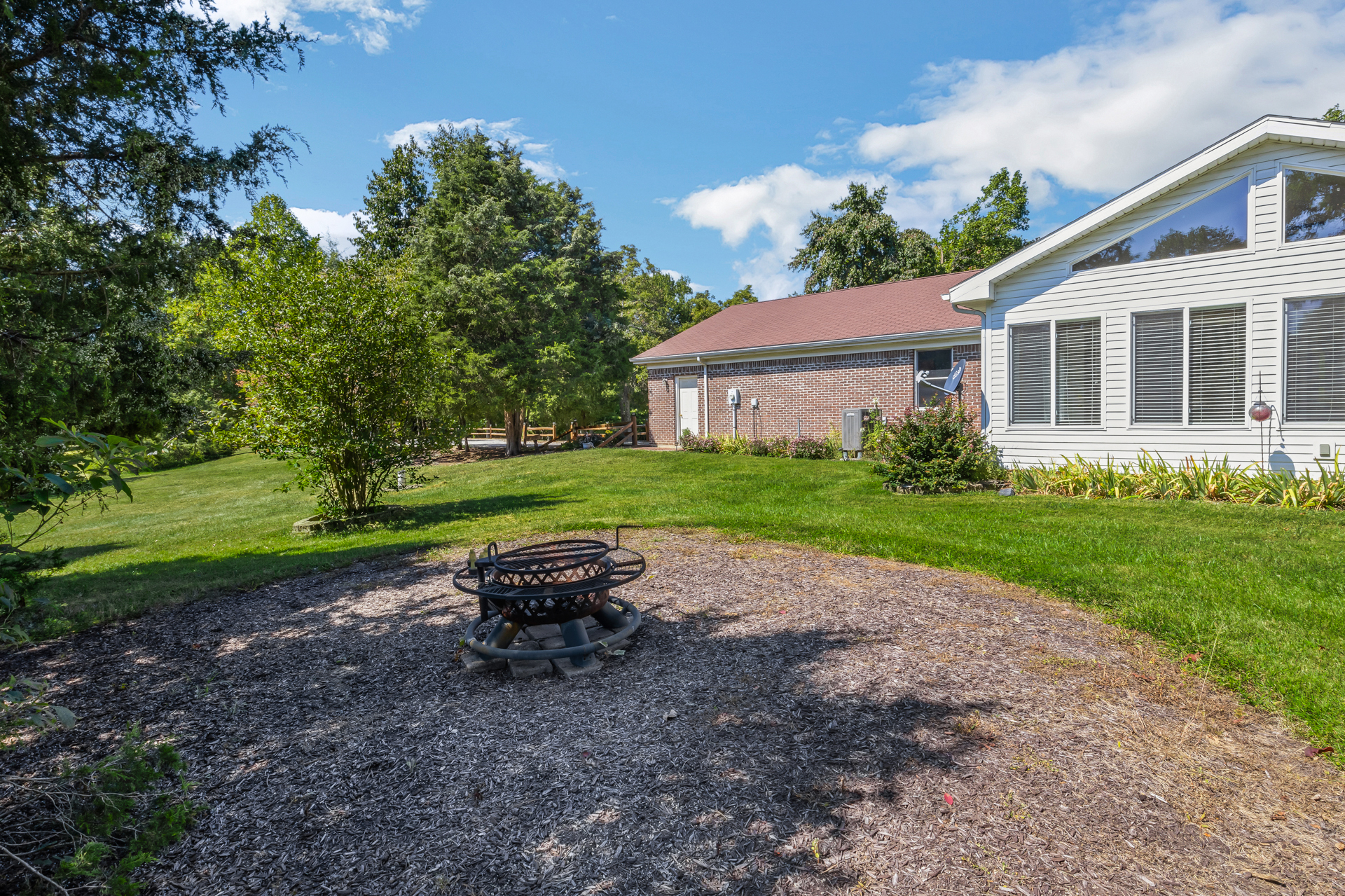 8916 West Thacker Road Bloomington, IN 47403 - Photo 47 of 65