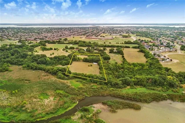 $995,000 | 6819 Chiesa Road, Rowlett, TX 75089