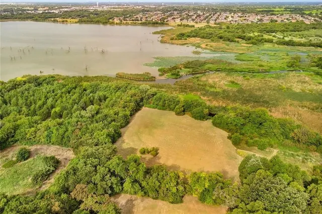 $995,000 | 6819 Chiesa Road, Rowlett, TX 75089