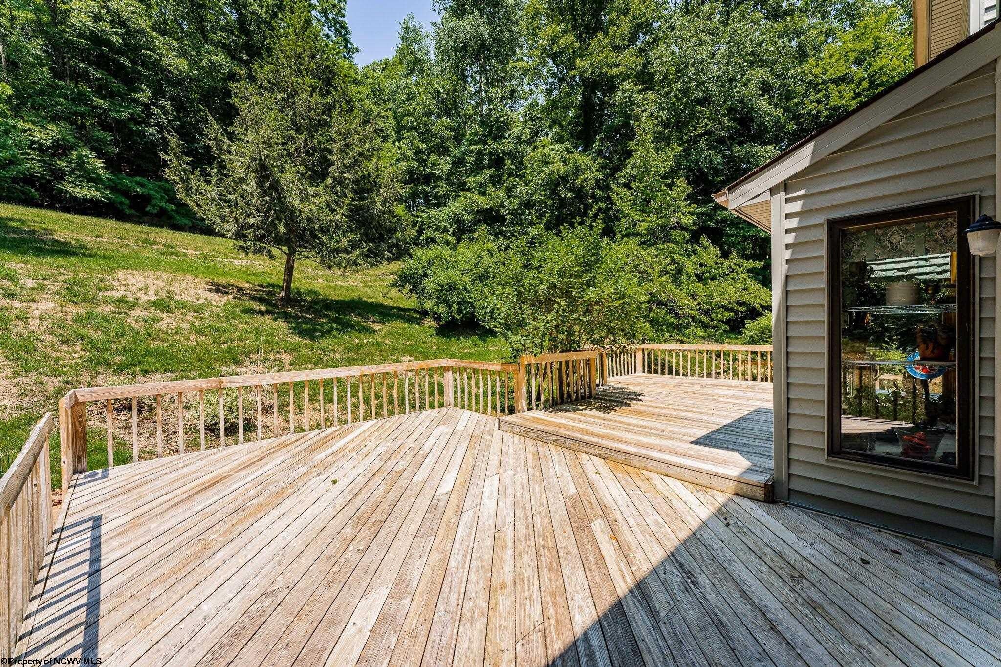 155 Hickory Ridge Road Morgantown, WV 26508 - Photo 17 of 50 Gallery Image 17