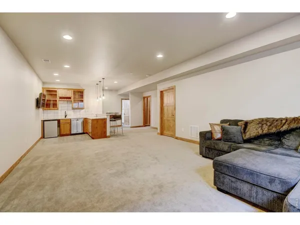 $725,000 | 6940 Summerwind Court, Timnath, CO 80547