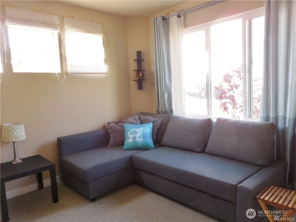 3615 Albion Place North, Unit A Seattle, WA 98103 - Photo 19 of 22