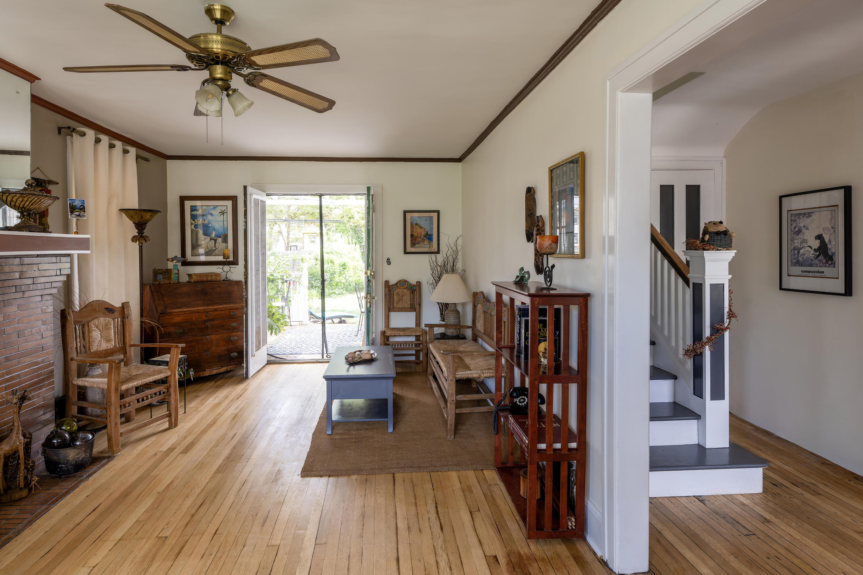 877 Burlingame Street Detroit, MI 48202 - Photo 4 of 21 Livingroom onto deck w stairs ed