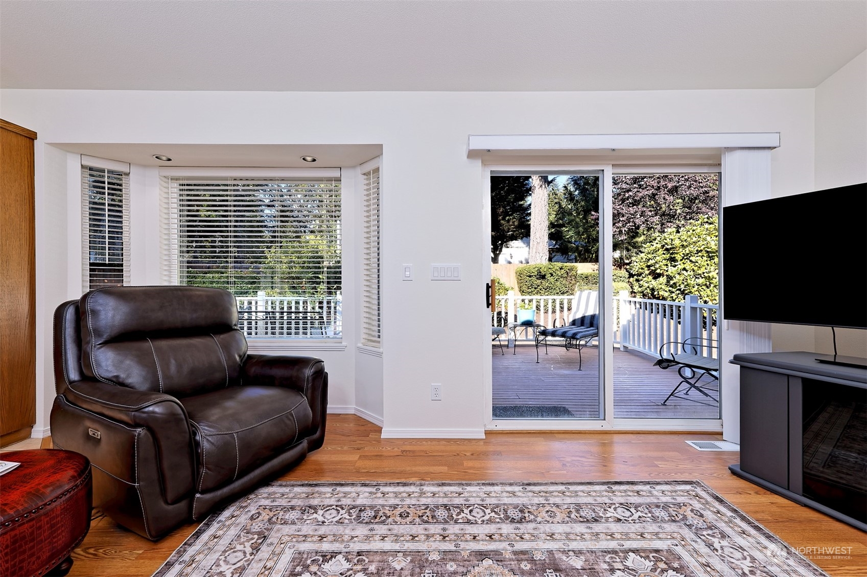 691 East Old Ranch Road Allyn, WA 98524 - Photo 8 of 40 Gallery Image 8