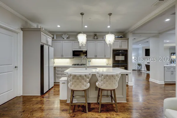 $1,449,000 | 300 Grandview Court, Unit 323, Hilton Head Island, SC 29926