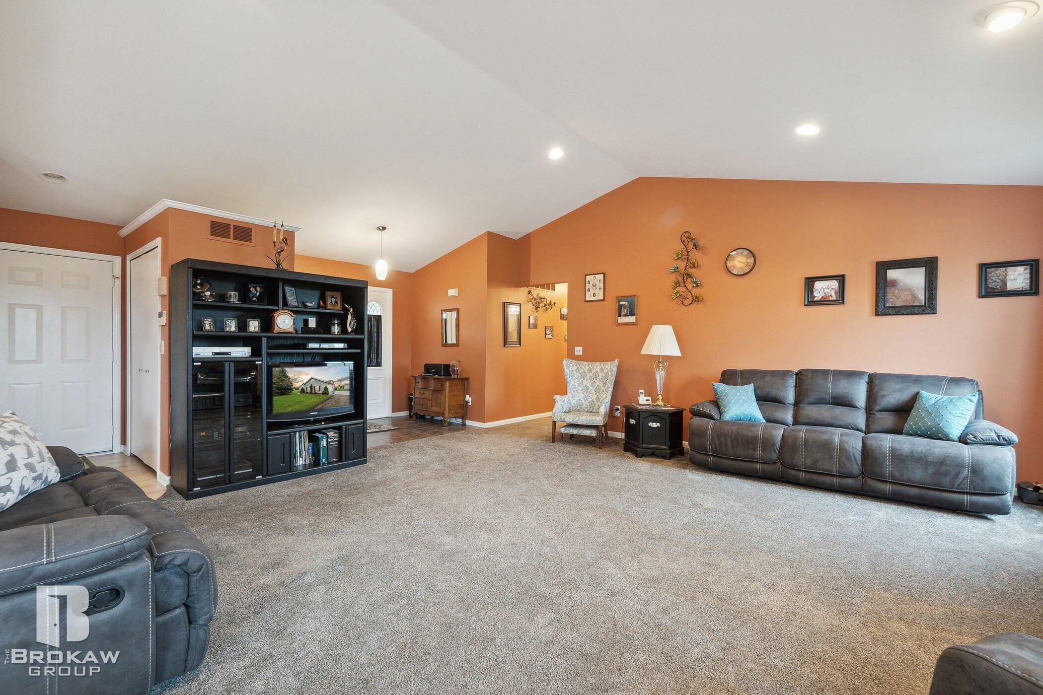 5040 Thomas Road Metamora, MI 48455 - Photo 16 of 55 50107761-15.JPG