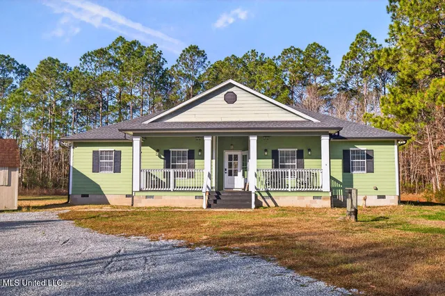 $290,000 | 7081 Thompson Road, Long Beach, MS 39560