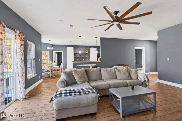 $290,000 | 7081 Thompson Road, Long Beach, MS 39560