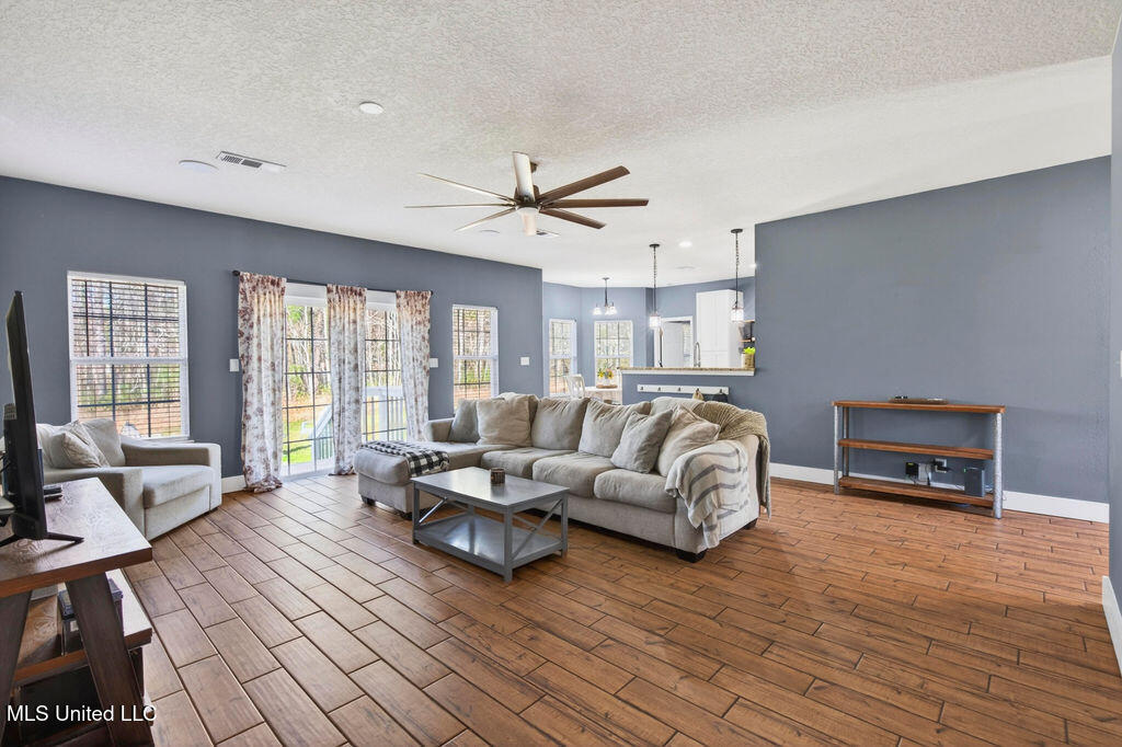 7081 Thompson Road Long Beach, MS 39560 - Photo 15 of 40 7081ThompsonRd-16
