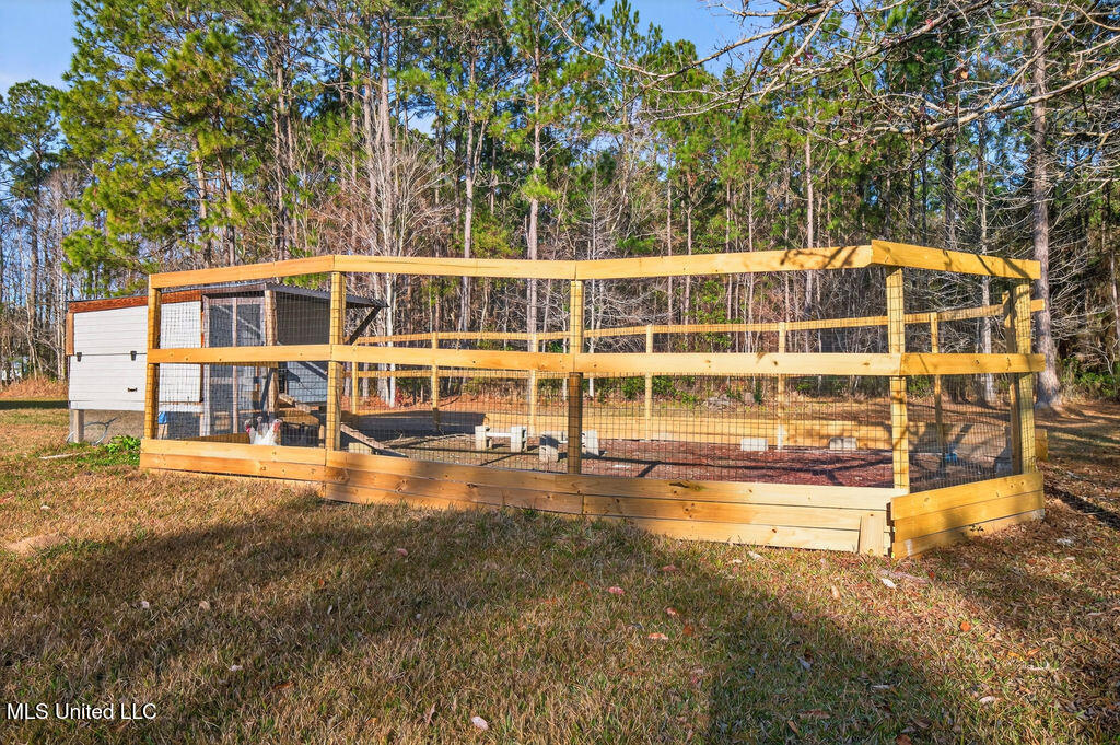 7081 Thompson Road Long Beach, MS 39560 - Photo 3 of 40 7081ThompsonRd-2