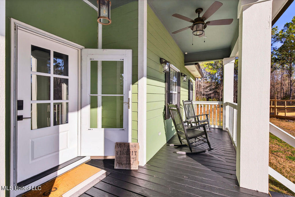 7081 Thompson Road Long Beach, MS 39560 - Photo 6 of 40 7081ThompsonRd-6