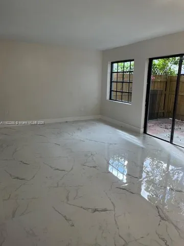 a view of a livingroom with window