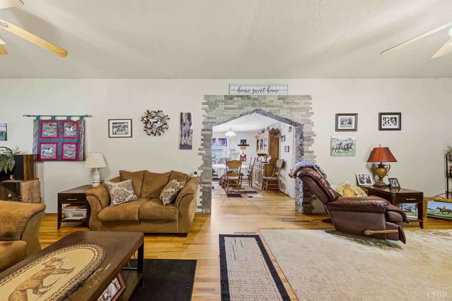809 Plantation Road Amherst, VA 24521 - Photo 5 of 77