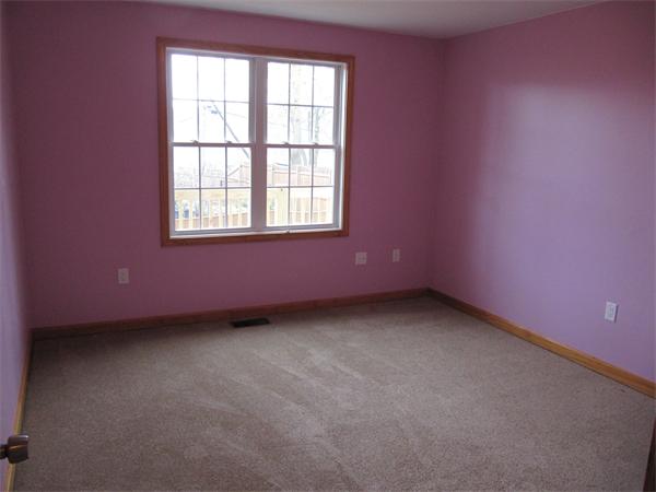 27 Grammont Road Worcester, MA 01607 - Photo 11 of 28 Gallery Image 11
