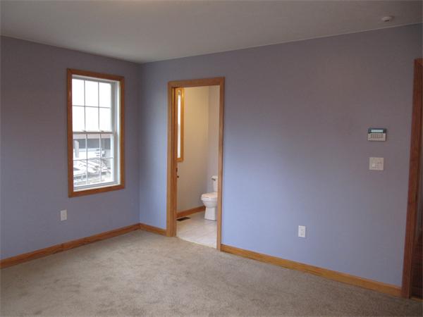 27 Grammont Road Worcester, MA 01607 - Photo 13 of 28 Gallery Image 13
