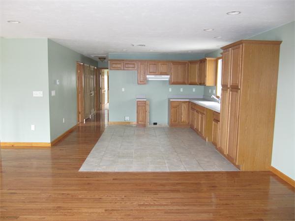 27 Grammont Road Worcester, MA 01607 - Photo 15 of 28 Gallery Image 15