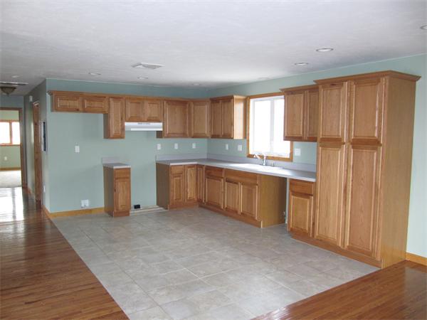 27 Grammont Road Worcester, MA 01607 - Photo 16 of 28 Gallery Image 16