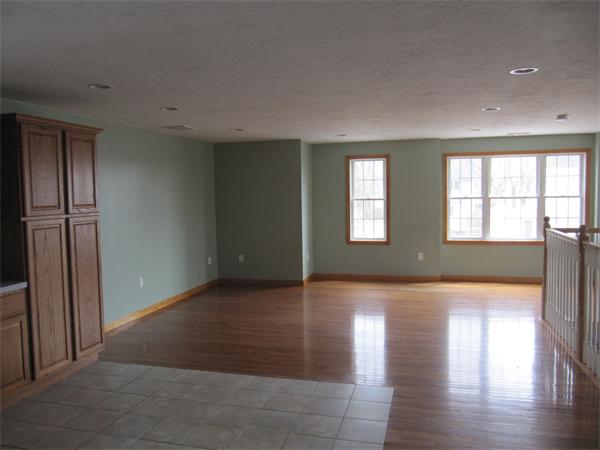 27 Grammont Road Worcester, MA 01607 - Photo 17 of 28 Gallery Image 17