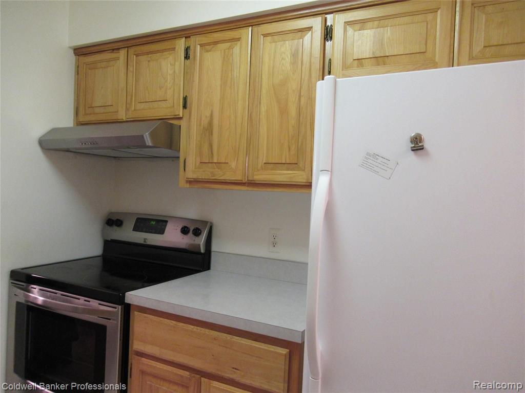 30042 West 12 Mile Road Farmington Hills, MI 48334 - Photo 4 of 11