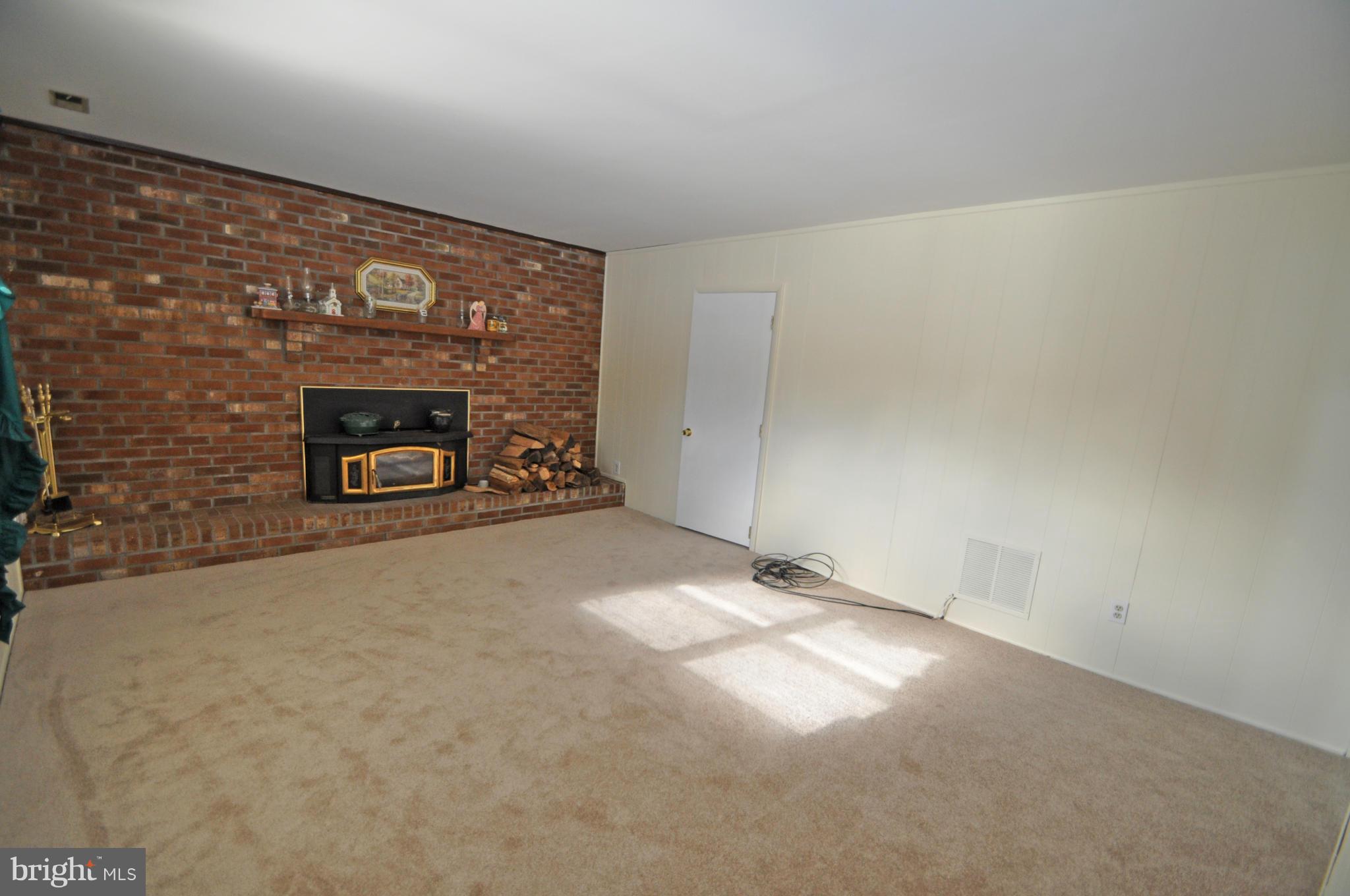 9604 Trepid Road Baltimore, MD 21236 - Photo 23 of 30 Family Room