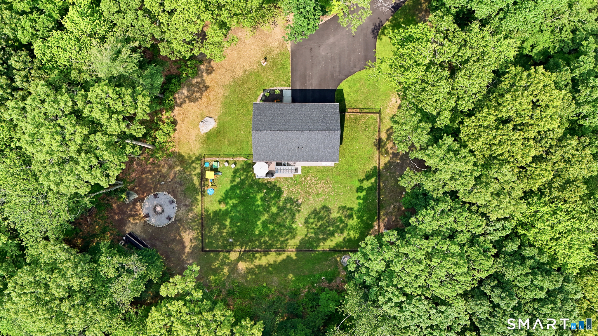 845 Old Colchester Road Montville, CT 06370 - Photo 36 of 38