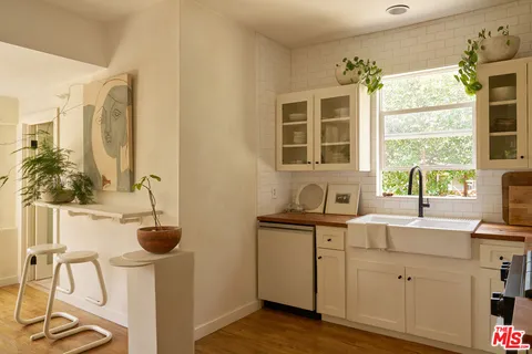 $999,998 | 404 North Avenue 52, Los Angeles, CA 90042