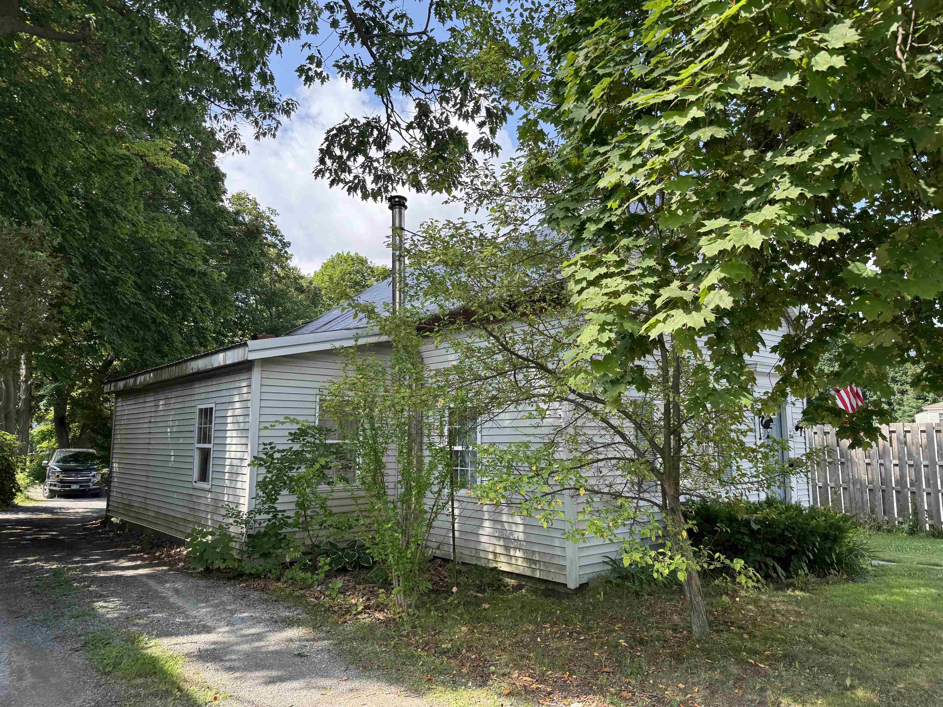 755 Main Street Bennington, VT 05201 - Photo 15 of 16