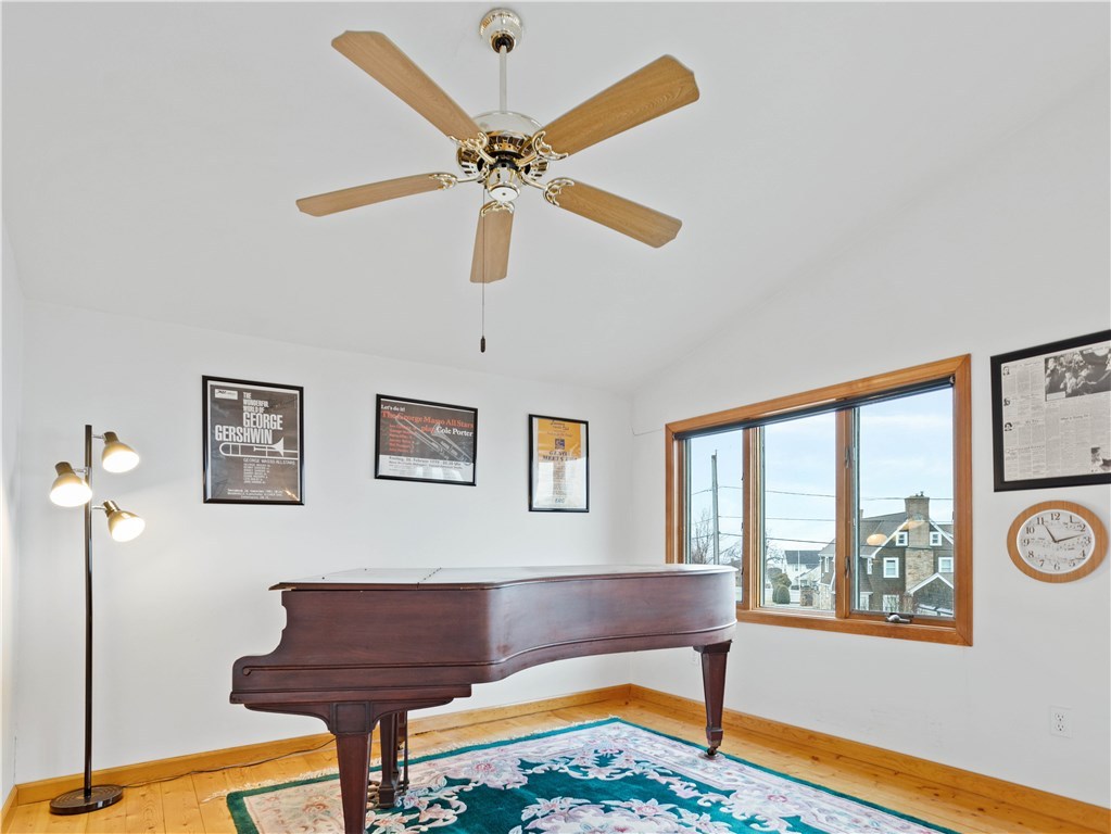 207 Colonel John Gardner Road Narragansett, RI 02882 - Photo 15 of 24