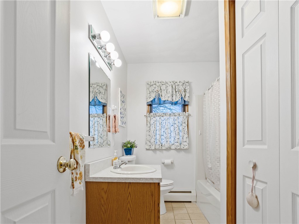207 Colonel John Gardner Road Narragansett, RI 02882 - Photo 21 of 24