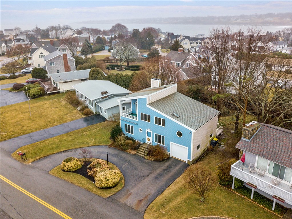 207 Colonel John Gardner Road Narragansett, RI 02882 - Photo 5 of 24